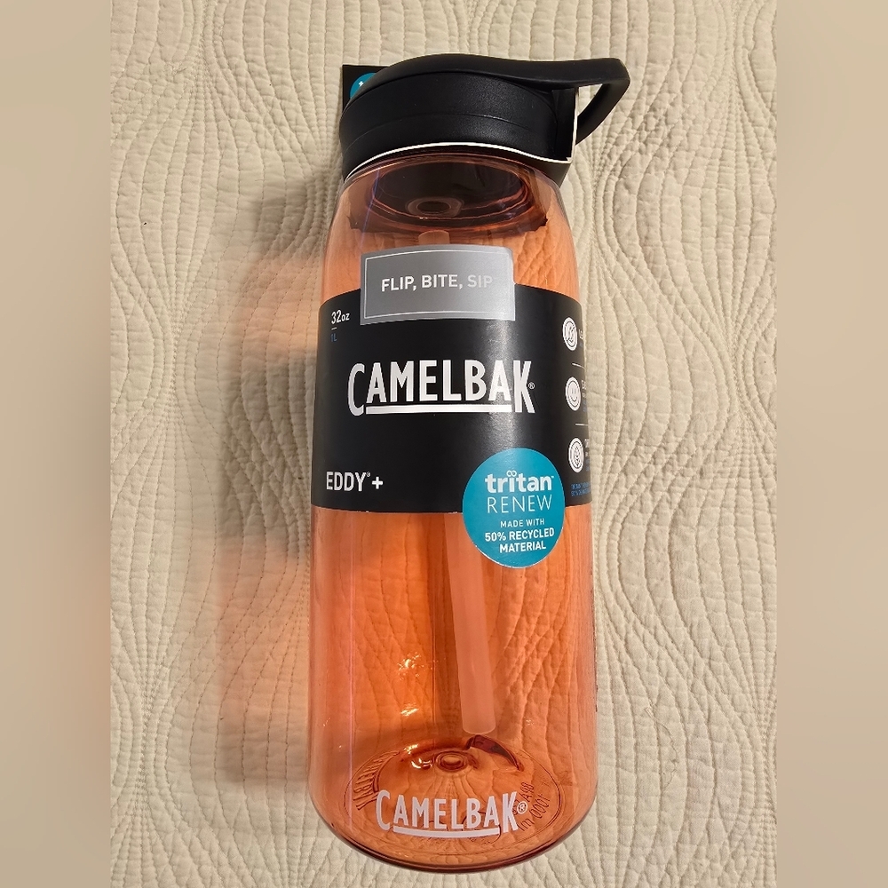 NWY CamelBak Tritan Renew Eddy+Water Bottle